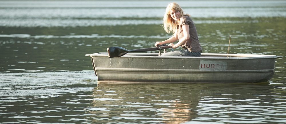 frauaufsee_ausschnitt_1199x522