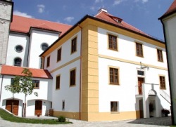 Alte Kaplanei Neuburg Alte Kaplanei Neuburg