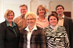 Vorstand_Bundesarbeitsgemeinschaft Der im November 2010 neu gew�hlte Vorstand der Bundesarbeitsgemeinschaft f�r Urlaub auf dem Bauernhof und Landtourismus: Ute Mushardt, Rudolf Kopp, Edeltraud Brunner, Hilke Thomsen, Christine Fehse, Frank ...