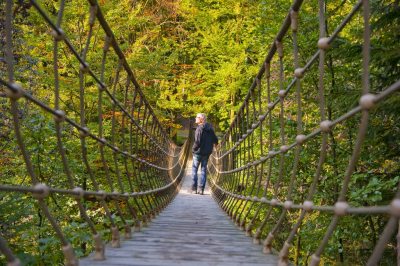 Hängebrücke in Kühhude (&copy; © Foto Oliver Franke/Tourismus NRW e.V. : Oliver Franke )