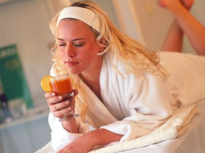 Wellness (© LAG Thüringen : Barbara Neumann ) Wellness (© LAG Thüringen : Barbara Neumann )