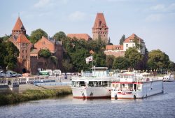 Schiffe auf dem Tanger bei Tangermünde