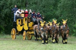 Postkutsche_Koenigsroderhof Foto f�r die Bewerbung der Fr�hjahrsputz-Pauschale 2012. K�nigsroder Hof. Bitte in keinem anderem Zus.hang verwenden.