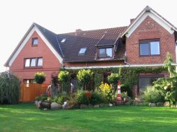 Aussenansicht_Erlebnisbauernhof_Drögendiek Fr�hjahrsputz