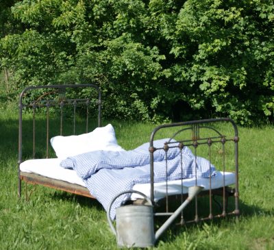 Ein Bett im Gruenen (© LANDURLAUB M-V : Bianca Kästner ) Ein Bett im Gruenen (© LANDURLAUB M-V : Bianca Kästner )