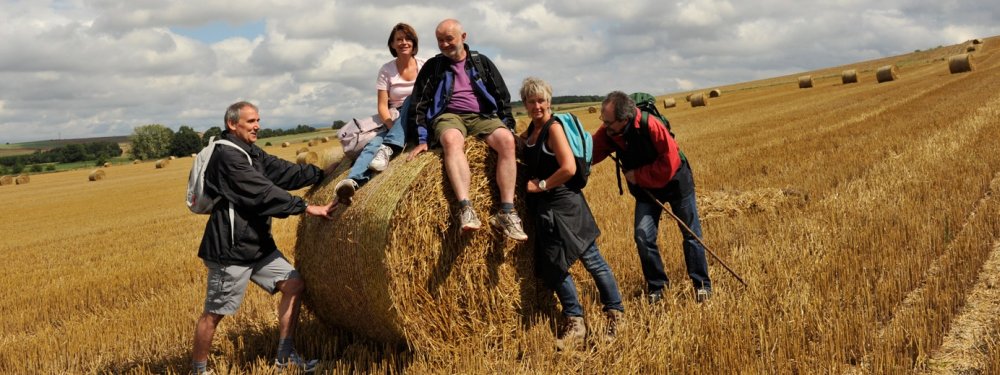 Pause-auf-dem-Strohballen (&copy; Susanne Mölle )