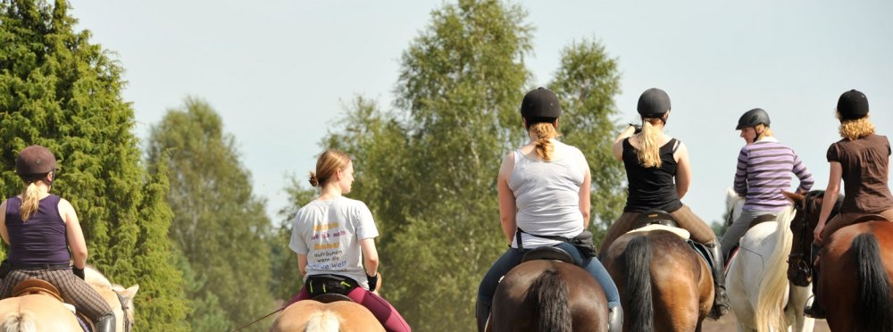 ausritt-der-gruppe (&copy; Susanne Mölle )