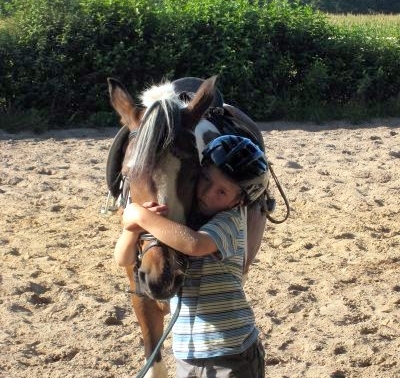 ponyliebe_ausschnitt_400x378 ponyliebe_ausschnitt_400x378