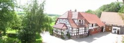 auenansicht-blickaufsfachwerkhaus_ausschnitt_700x249