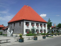 Haus des Gastes Besuchen Sie auch die kleine Ausstellung "Pfrontener Br�uche und Traditionen im ersten Stock.