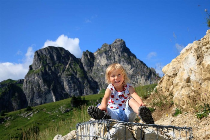 Fotopause auf dem Breitenberg im Hintergurnd der Aggenstein.