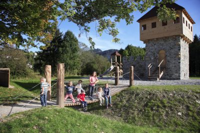 Hängebrücke und Burg (&copy; Pfronten Tourismus/ E. Reiter : Pfronten Tourismus/ E. Reiter )
