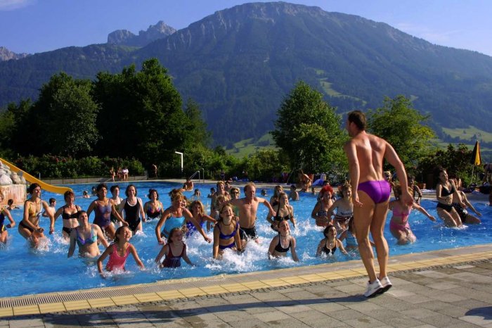 Wechselndes Unterhaltungsprogramm im Alpenbad in Pfronten-Meilingen