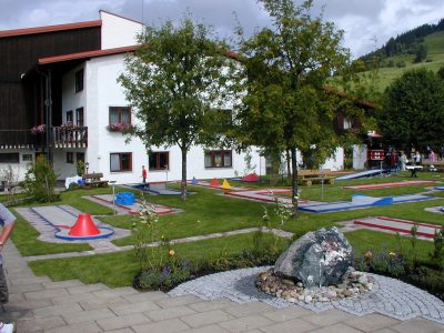 Minigolfplatz Missen Wilhams (© Tourismusbüro Missen-Wilhams : Tourismusbüro Missen-Wilhams ) Minigolfplatz Missen Wilhams (© Tourismusbüro Missen-Wilhams : Tourismusbüro Missen-Wilhams )