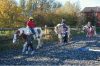 Ponyreiten auf dem Reitplatz