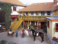  Hofansicht Pension Ponyhof