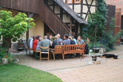 Familienfeier im Hof Familienfeier im Hof