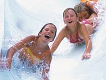 wasserrutsche Wasserrutsche im Freibad Fischen