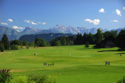2 Golfplätze nur 3 Minuten entfernt 2 Golfplätze nur 3 Minuten entfernt