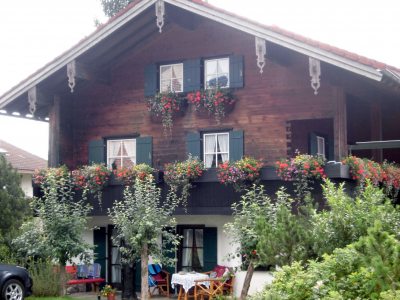 Haus Straßenseite Haus Straßenseite
