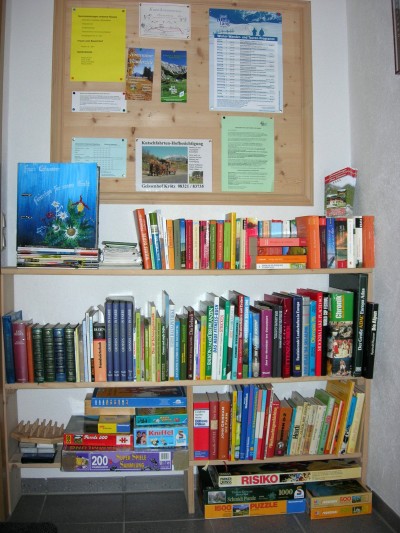 Bücher und Spiele
