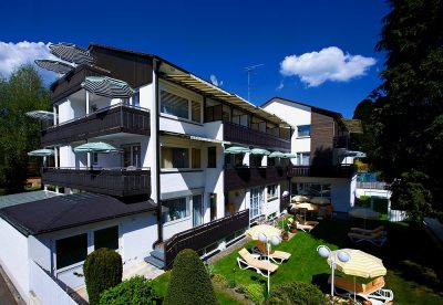 Kurhotel Wiedenmann mit Garten