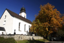 Ofterschwang St. Alexander Schon ganz klein auf die Bretter.