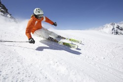 Skifahren in Ofterschwang im Allgäu Perfekt präparierte Pisten sorgen für viel Spaß auf den Abfahrten im Skigebiet Ofterschwang im Allgäu. Ofterschwang ist offizieller Austragungsort vom Ski-Weltcup der Damen im Slalom und Riesenslalom.