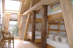 Ferienwohnung Kirschbluete - Kinderschlafzimmer