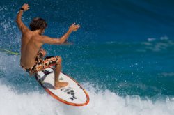 Surfen Surfen auf dem Stausee