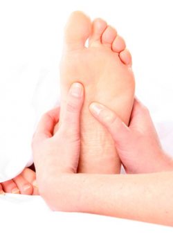 Fußreflex Genießen Sie eine wohltuende Behandlung Ihrer Fußreflexzonen