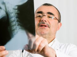Chirotherapie Wirbelsäulenbehandlung mit Chirotherapie