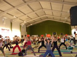Ballübungen Ballübungen als Teil der Gymnastik fördern die Konzentration und Koordination