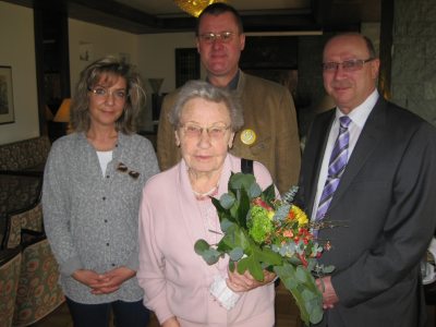 Frau Gertrud Koschel