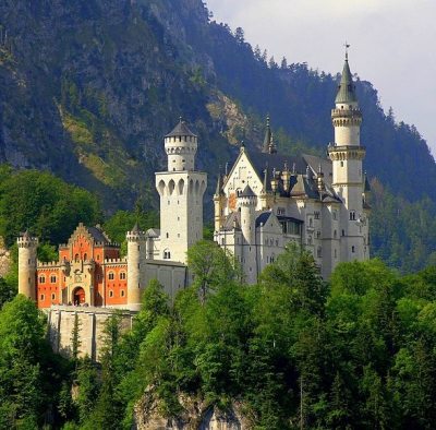 800px-neuschwanstein_castle 800px-neuschwanstein_castle