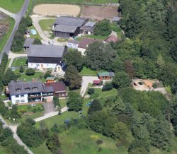 Urlaubsbauernhof Gerstner
Altmannstein Urlaubsbauernhof Gerstner Altmannstein