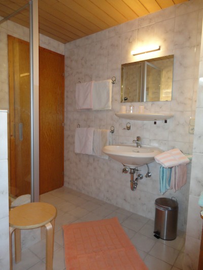 Fewo Rotspitze - Badezimmer Fewo Rotspitze - Badezimmer