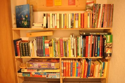 Spiele und Bücher Spiele und Bücher