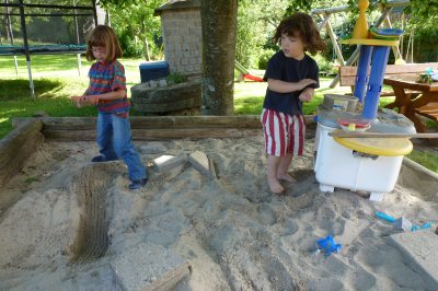 Im Sandkasten Im Sandkasten