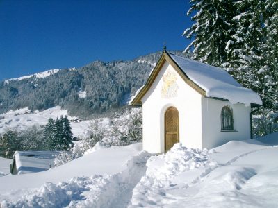 Kapelle am Ortseingang Kapelle am Ortseingang
